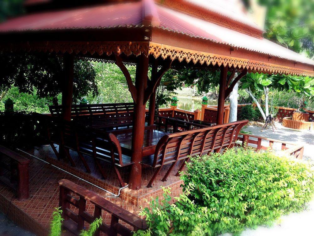 Jaroenrat Resort Samut Songkhram Екстериор снимка
