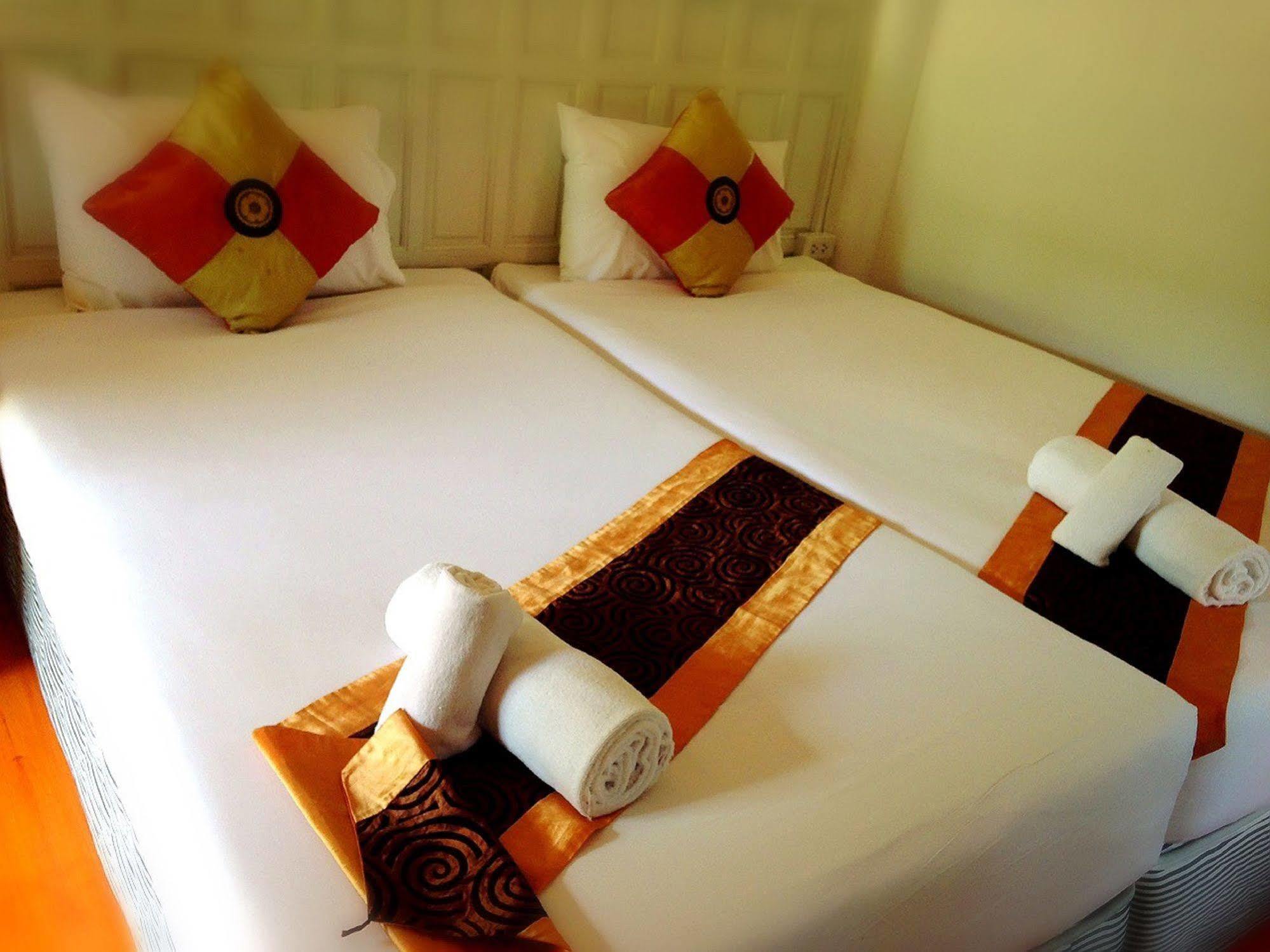 Jaroenrat Resort Samut Songkhram Екстериор снимка