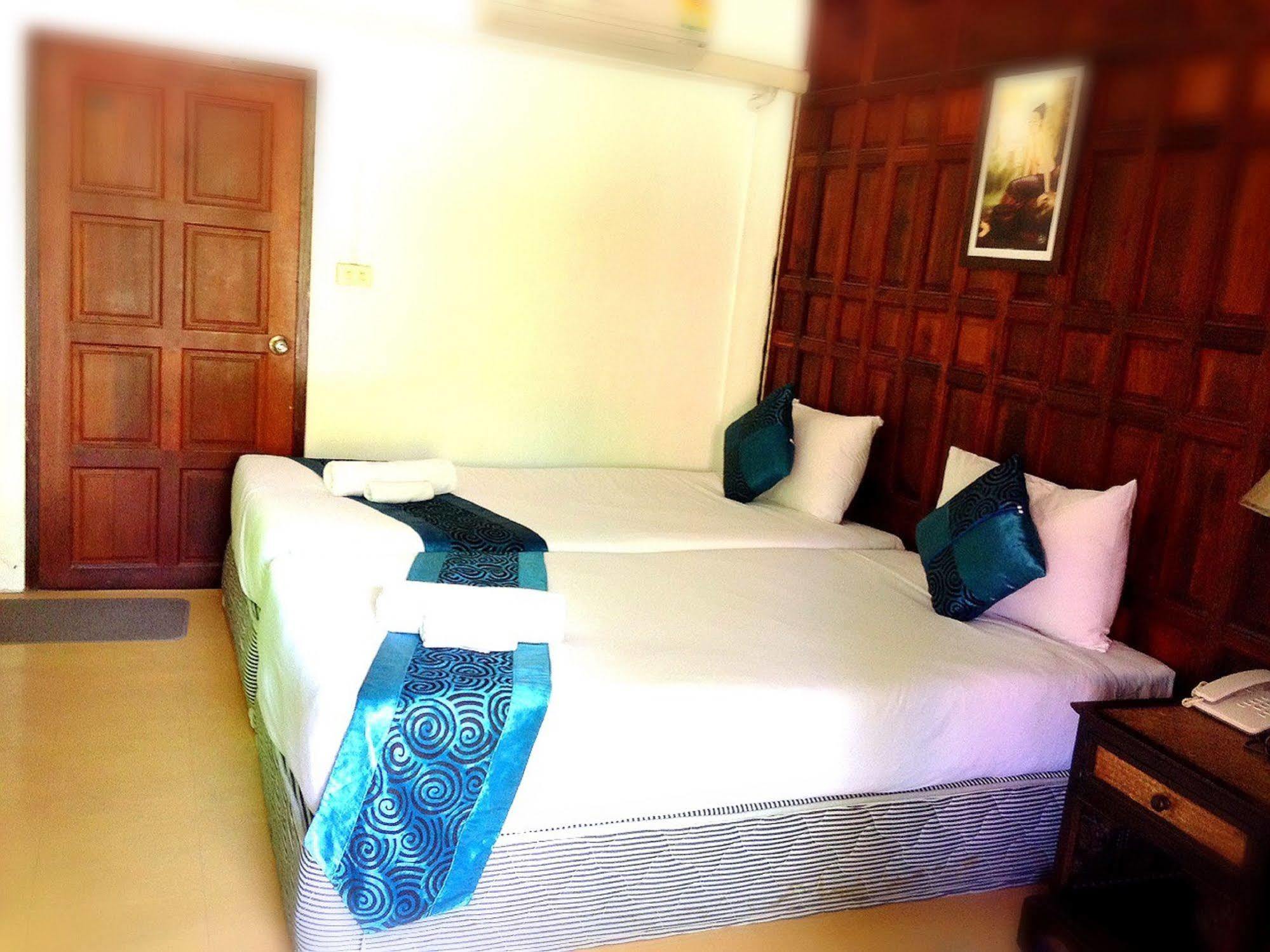 Jaroenrat Resort Samut Songkhram Екстериор снимка