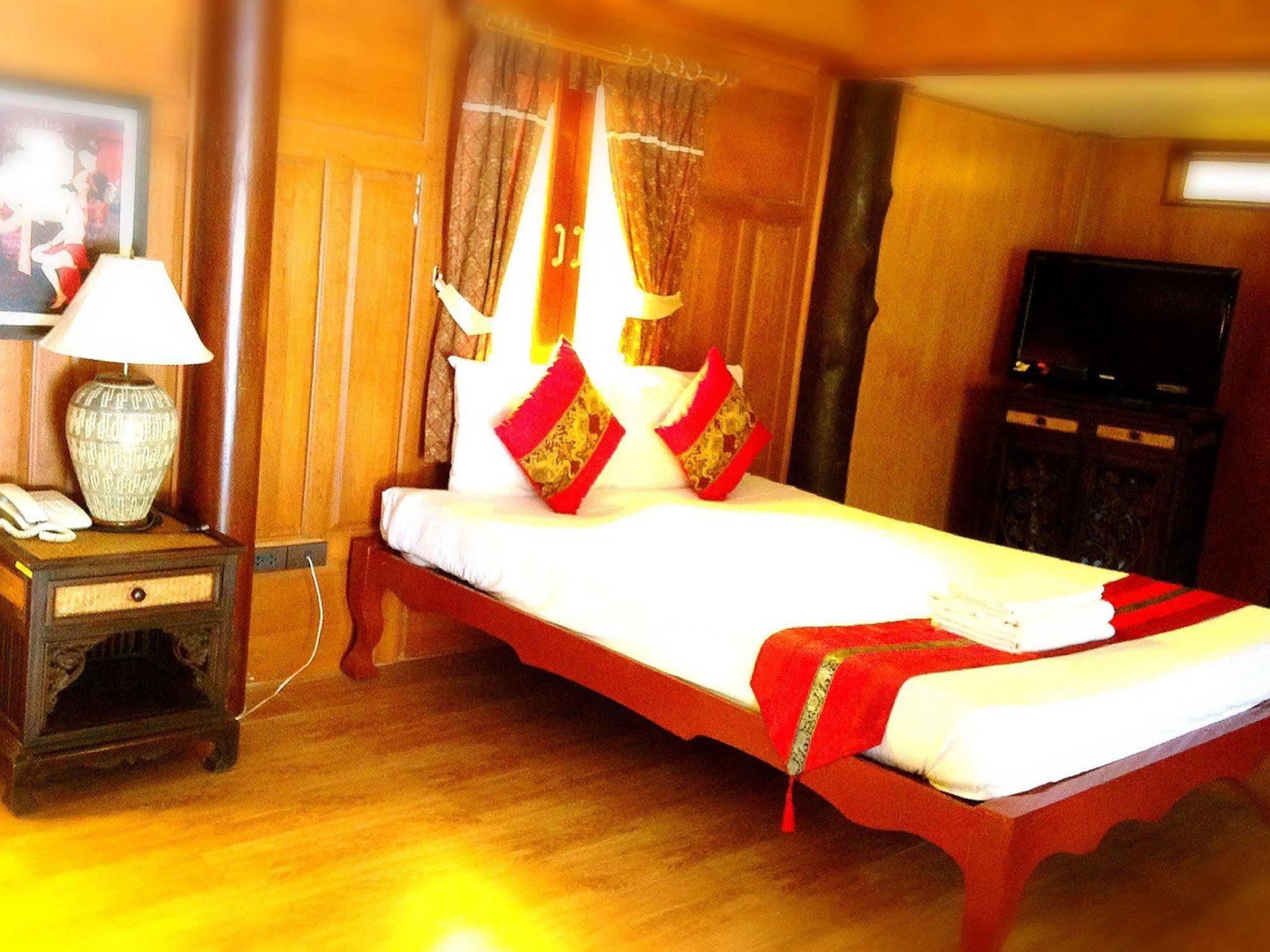 Jaroenrat Resort Samut Songkhram Екстериор снимка